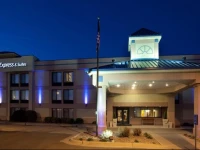 Holiday Inn Express Hotel & Suites Colby 2*