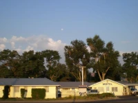 Quail Run Motor Inn 2*