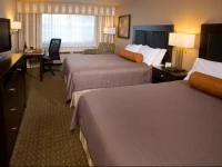 Monarch Hotel & Conference Center 3*