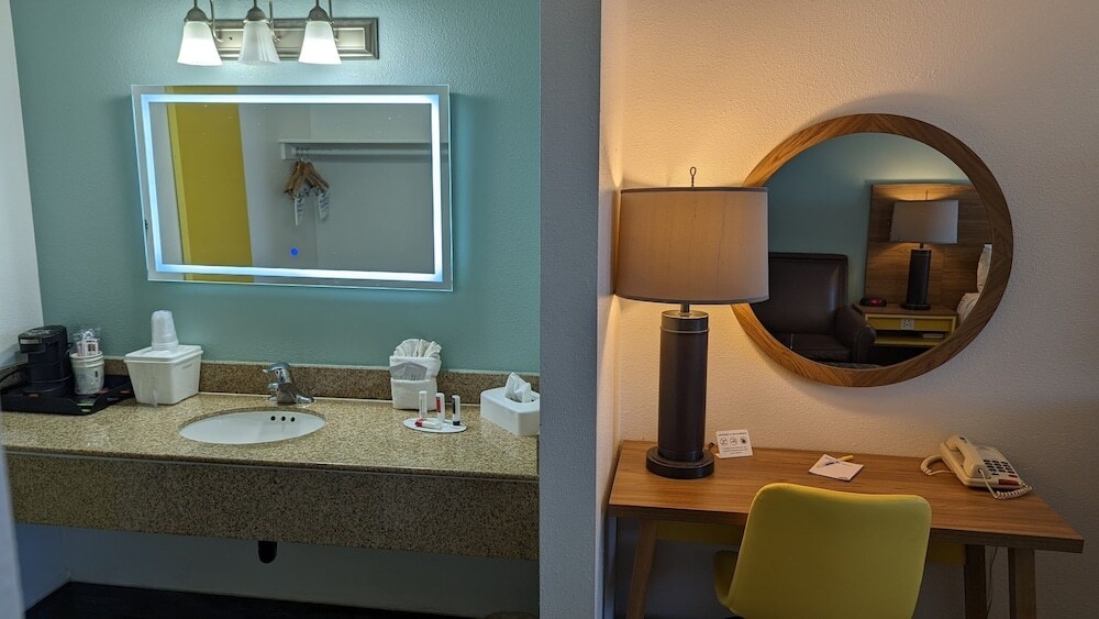 Days Inn Lake Havasu 2*