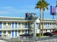 Motel 6 Phoenix Airport - 24th Street 2*