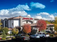 Hampton Inn Prescott 3*