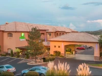 Holiday Inn Express Prescott 2*