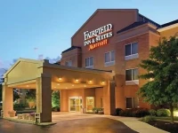 Fairfield Inn and Suites Akron South 2*