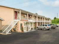 Econo Lodge Franklin 1*