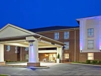 Holiday Inn Express Fairfield 3*