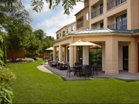 Courtyard Newark Granville 3*