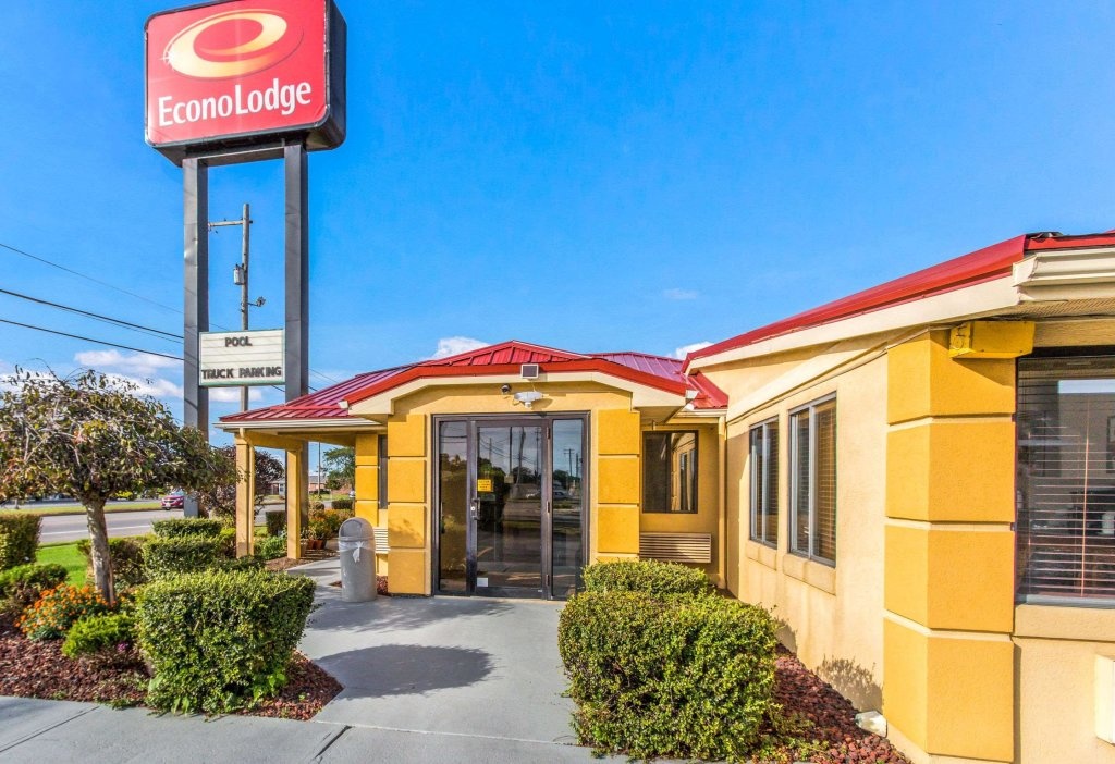 Econo Lodge Norwalk 2*