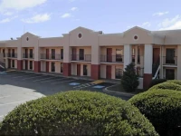 Clarion Inn & Suites Greenville 2*