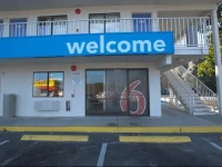 Motel 6 Charleston North 1*