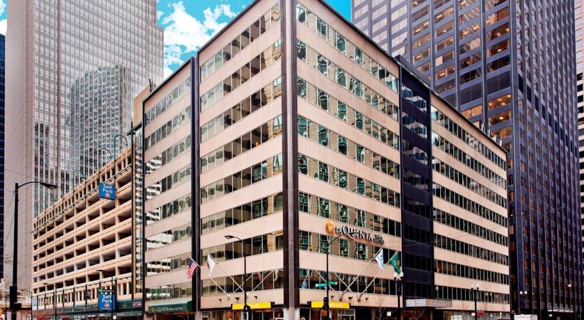 La Quinta Inn & Suites Chicago Downtown 2*