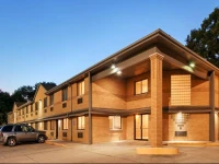 Best Western Riverside Inn 2*