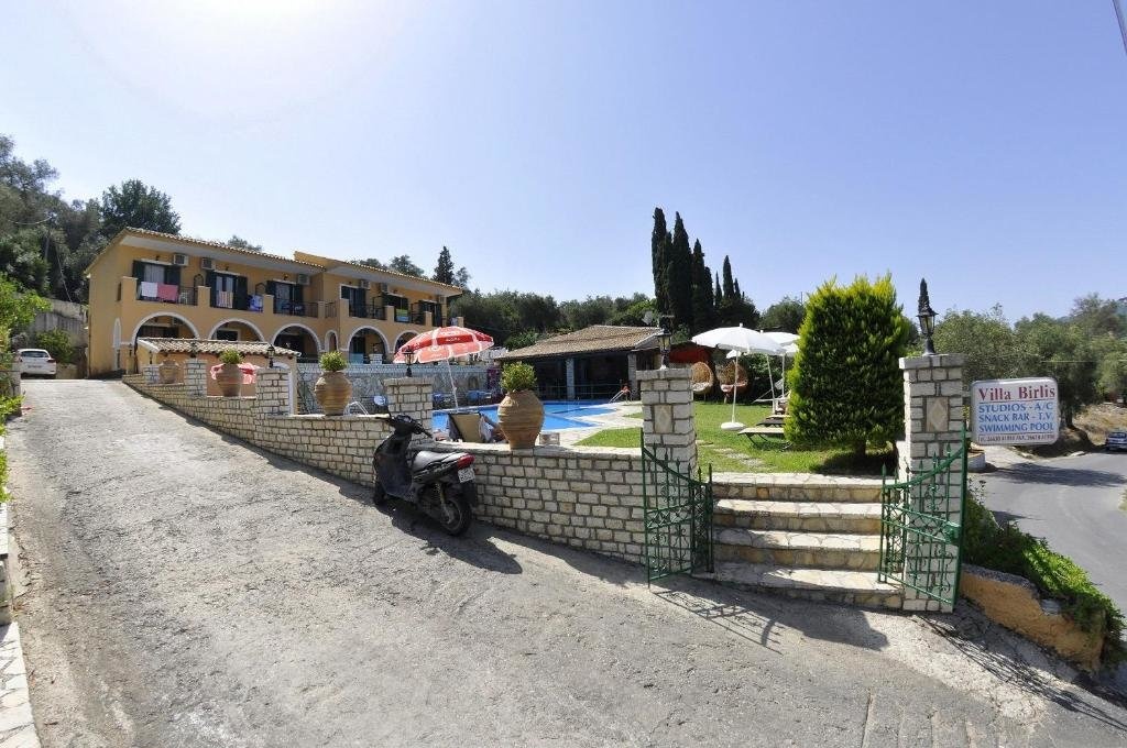 Villa Birlis 