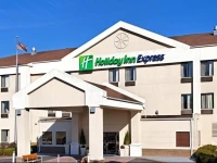 Holiday Inn Express Metropolis 3*
