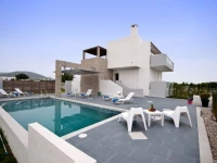 Xenos Villas 4*