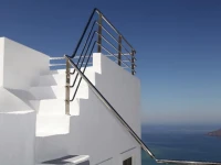 WhiteDeck Hotel 