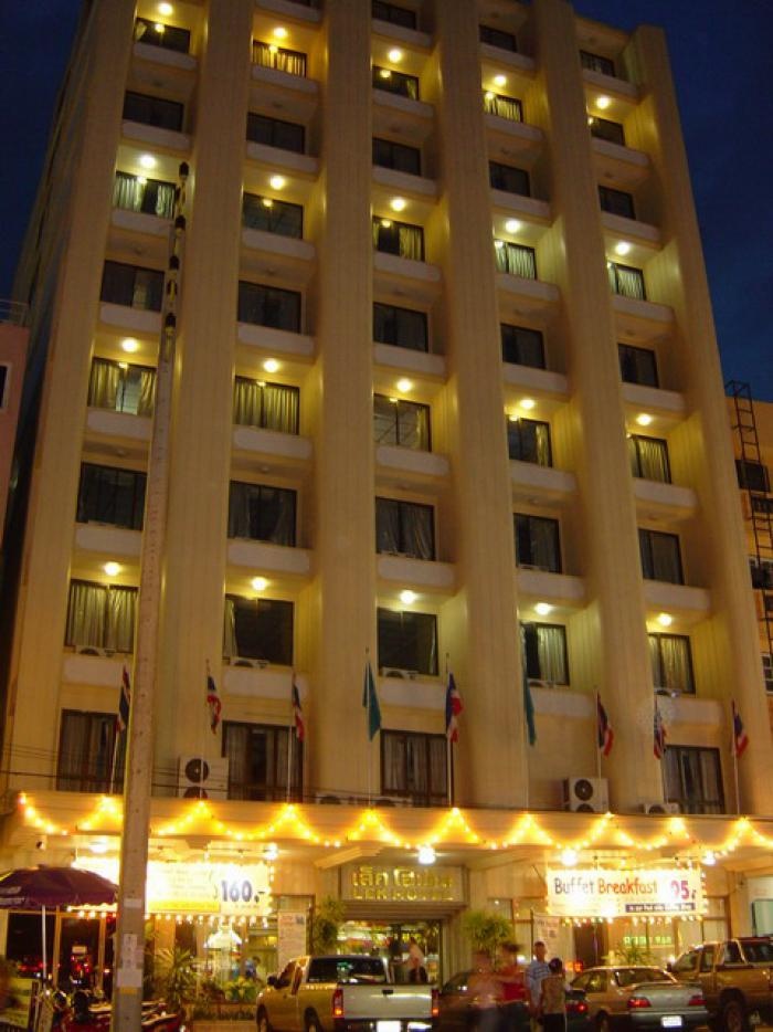 Lek Hotel 3*