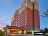 Courtyard by Marriott Los Angeles Westside 3*