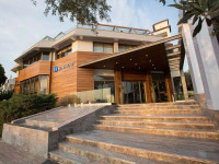 Sentido Marina Suites