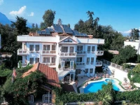 Castello Hotel 3*