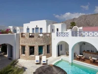 Meltemi Luxury Suites 5*