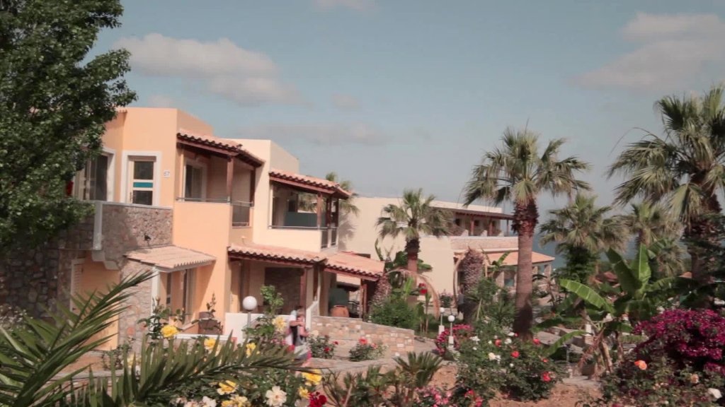 Kouros Palace Hotel  5*