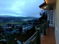 Sky Park Holiday Inn 3*