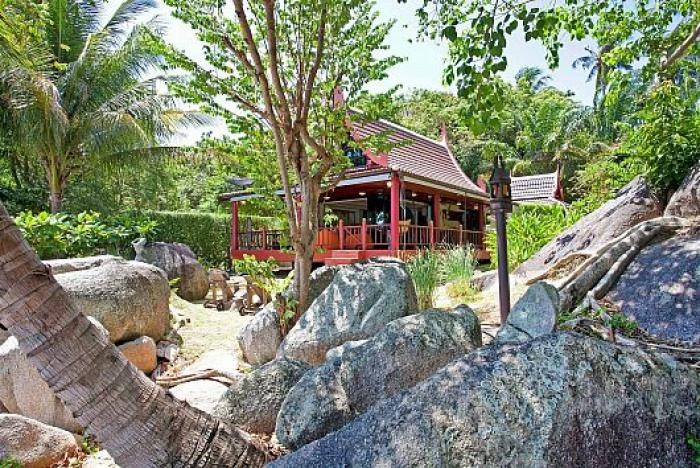 Laem Set Beachfront Villa 