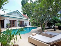 Lamai Beach Village House  