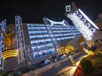 Azura Deluxe Resort &amp; Spa 5*