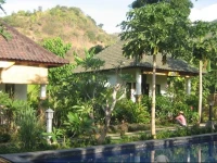 Amed Harmony Cafe and Bungalow 