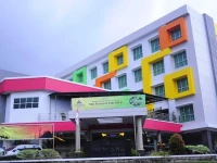 Montana Hotel Syariah 3*