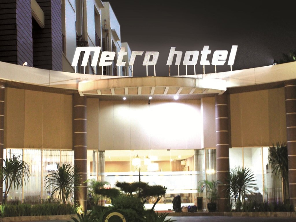Metro Hotel 