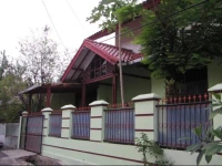 Green East Hostel 
