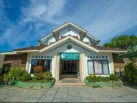 Crystal Green Hotel 