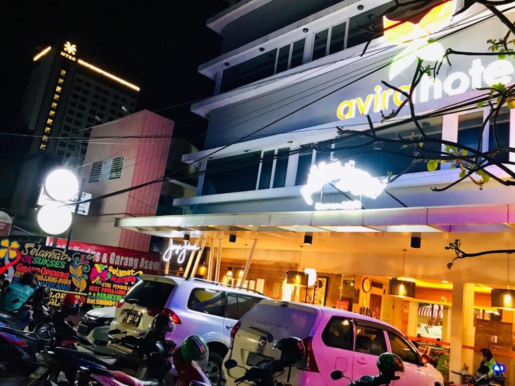 Avira Hotel Makassar 2*