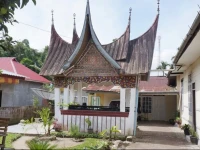 Madani 004 - Yur Homestay 