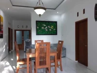 Nusawiru Guest House 