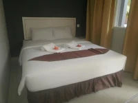 Cavery Beach Hotel 