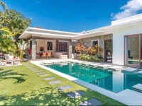 Villa LA Seminyak 4*