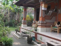 Tudes Family Homestay Ubud 