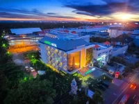 Harris Hotel Kuta Galleria - Bali 4*