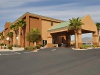Holiday Inn Express Las Vegas Nellis 2*