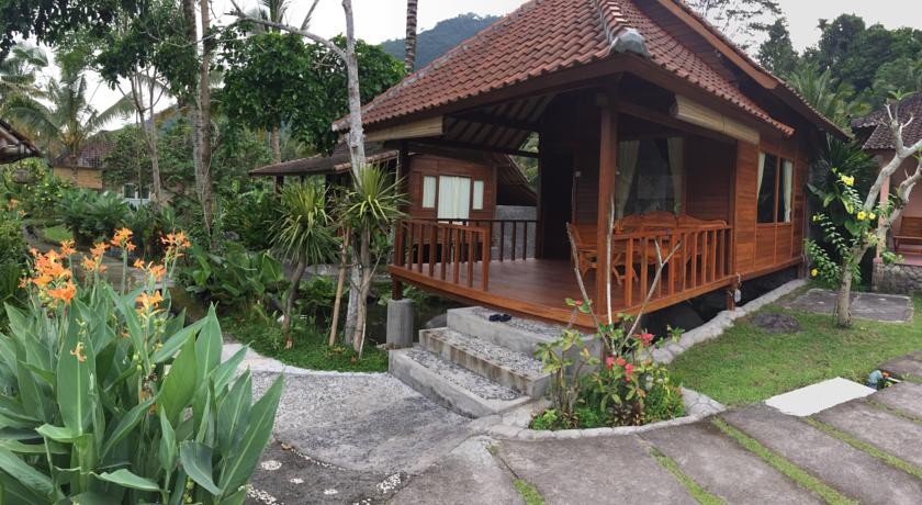 Tepi Sungai Guesthouse &amp; Restaurant / Pondok Tepi Sungai 