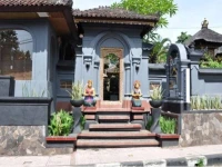 Puri Homestay 1*