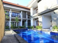De Dukuh Guest House 