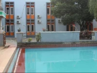 Aryani Suites 