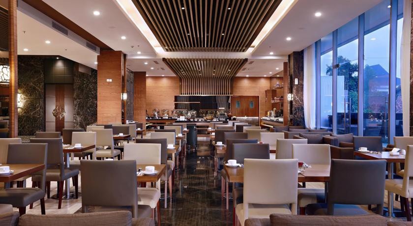 Harper Mangkubumi Hotel 