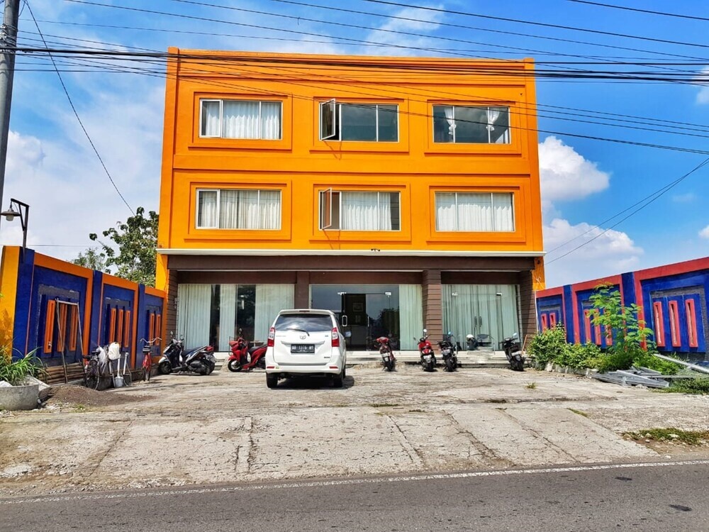 Graha Lpp Pramindo Inn 2*
