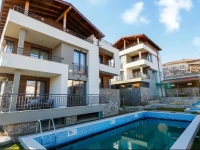 Twin House Yogyakarta / Twin House 2*